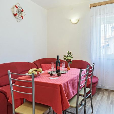 2 Bedroom Lovely Apartment In Labin Labin  Eksteriør billede