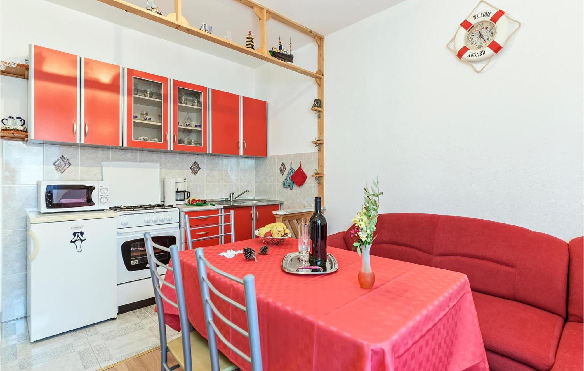 2 Bedroom Lovely Apartment In Labin Labin  Eksteriør billede